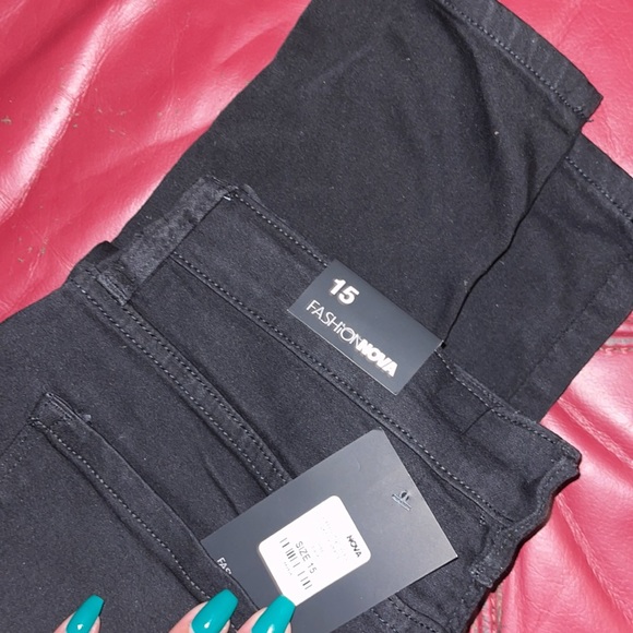 🖤Fashion Nova Classic High Waist Skinny Jeans 🖤 - Picture 5 of 5